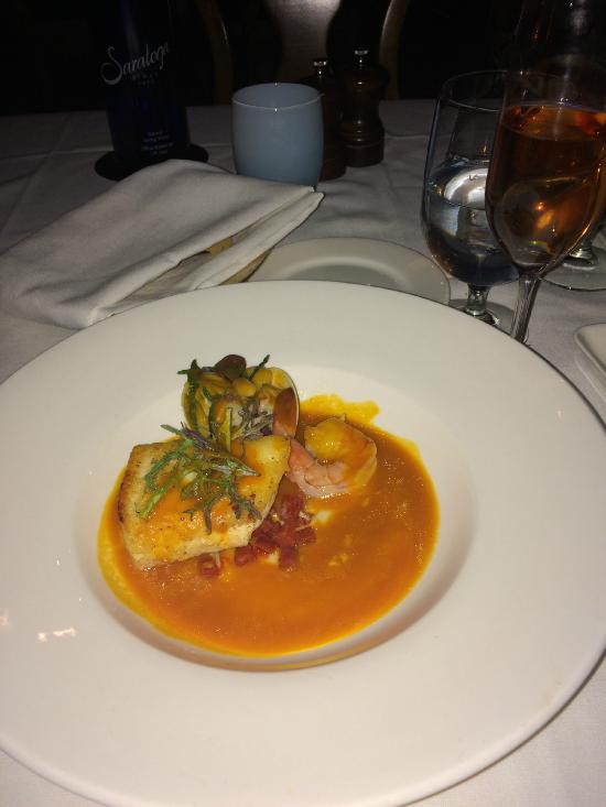 Curvee at Chatham Inn signature dishes Dayboat Halibut
Jonah Crab
Muscovy Duck